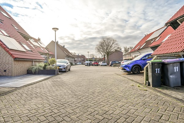 Medium property photo - Spreeuwenhoek 13, 3201 JM Spijkenisse